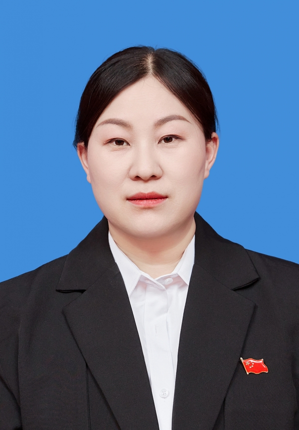 杨春娜.jpg